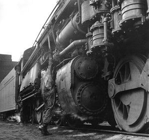 Copyright 1995 O. Winston Link